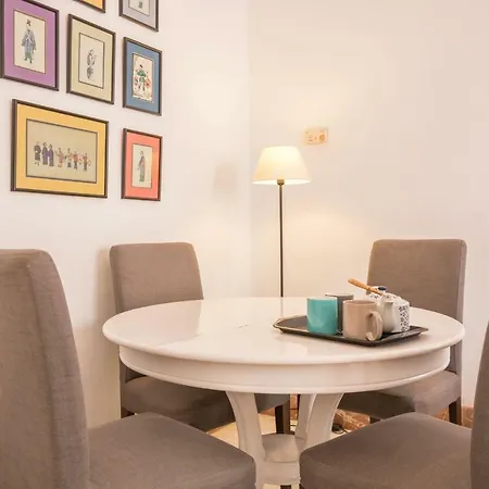 Toreador Old Quarter Apartment